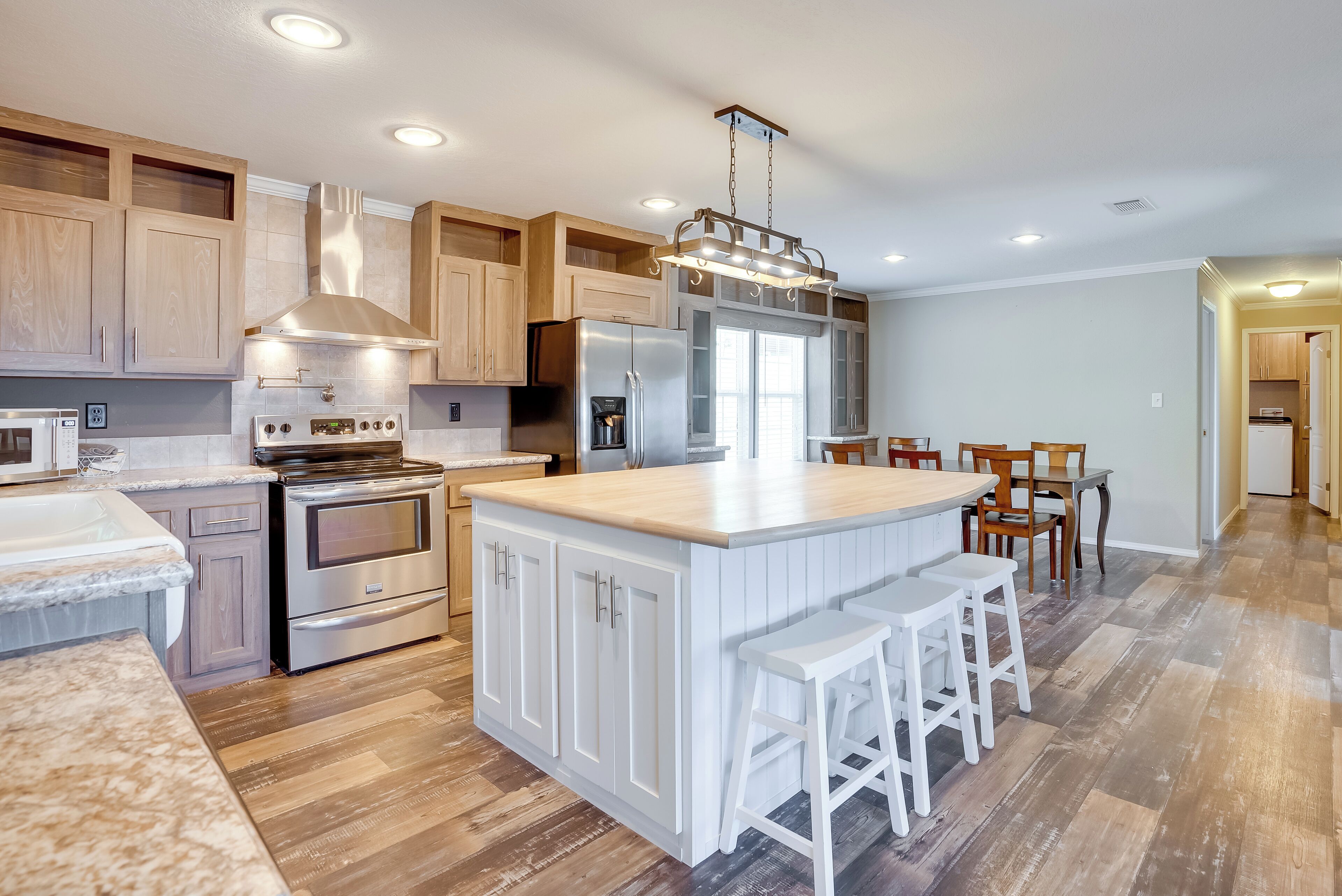 House (3 Bedrooms) | Interior