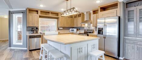 House (3 Bedrooms) | Interior