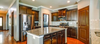 Chapin Vacation Rental ~ 5 Mi to Lake Murray!