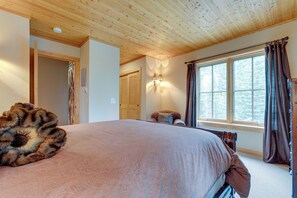 4 Schlafzimmer, Bügeleisen/Bügelbrett, Bettwäsche