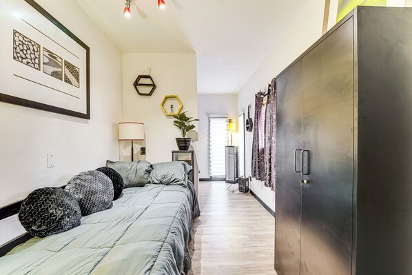 Cottage (2 Bedrooms) | Interior