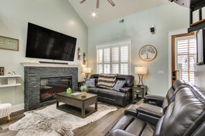 Cottage (2 Bedrooms) | Interior