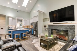 Cottage (2 Bedrooms) | Interior