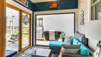 Cottage (2 Bedrooms) | Interior