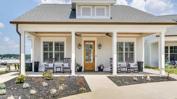 Cottage (2 Bedrooms) | Interior