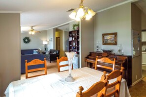 Maison (4 Bedrooms) | Intérieur