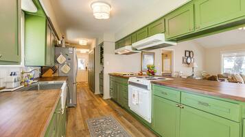 House (5 Bedrooms) | Bahagian dalam