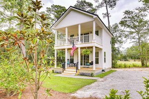 Cottage (1 Bedroom) | Interior - Cozy Cottage: Minutes to Downtown Southport! (Southport)