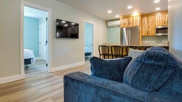 Cottage (2 Bedrooms) | Interior