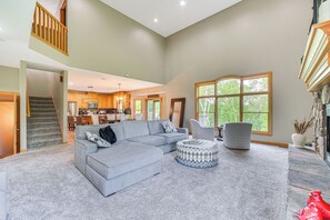 House (4 Bedrooms) | Interior