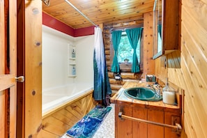 Ferienhaus (2 Bedrooms) | Badezimmer
