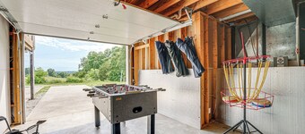 18 Mi to Table Rock Lake: Pet-friendly Ozark Home!