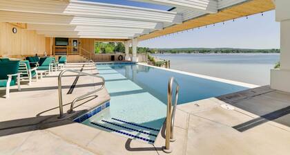 Beachfront Onekama Vacation Rental w/ Balcony!