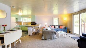 Cottage (2 Bedrooms) | Interior