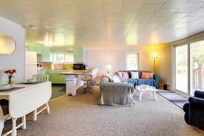 Cottage (2 Bedrooms) | Interior