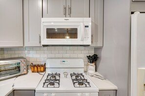 Cottage (3 Bedrooms) | Interior