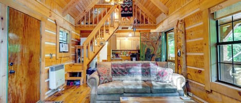 House (1 Bedroom) | Interior