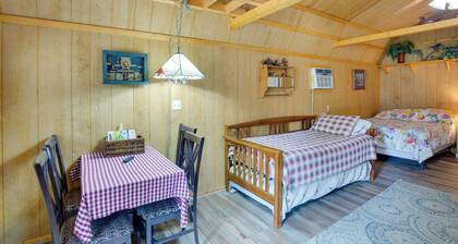Lake Fork Studio Cabin w/ Dock + Boat Ramp!