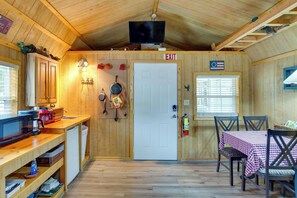 Apartment (0 Bedroom) | Interior - Lake Fork Studio Cabin w/ Dock + Boat Ramp! (Emory)