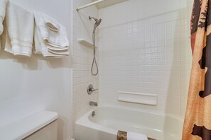 Apartment (0 Bedroom) | Interior - Fire Pit, Fishing! River-ready Cooper Landing Stay (Cooper Landing)