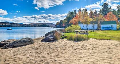 Beach & Kayaks: Waterfront Cabin on Lake Pleasant!