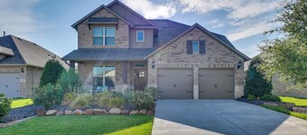9 Mi to Frisco Square: Stylish Home w/ Backyard