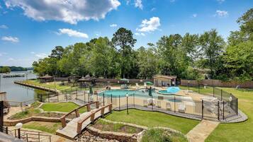 Apartment (2 Bedrooms) | Bahagian dalam