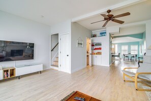 House (3 Bedrooms) | Interior - Oceanfront Marshfield Home on Brant Rock Beach (Marshfield)