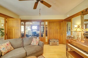 House (5 Bedrooms) | Interior - Algoma Victorian - Steps to Lake Michigan! (Algoma)