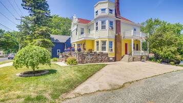 House (5 Bedrooms) | Interior