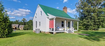 Tranquil Cottage in Virginia Countryside w/ Pond!