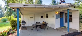 Peaceful & Scenic Cottage Near Mckenzie River!