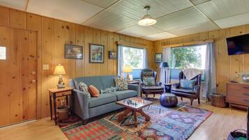 Cottage (2 Bedrooms) | Interior