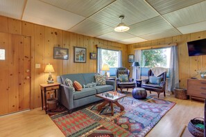 Cottage (2 Bedrooms) | Interior