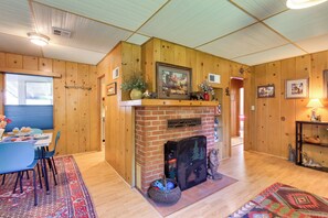 Cottage (2 Bedrooms) | Interior