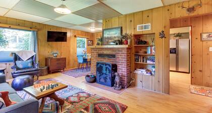 Vintage Cottage by Leaburg Canal w/ Large Yard!