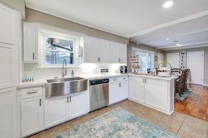 House (4 Bedrooms) | Interior