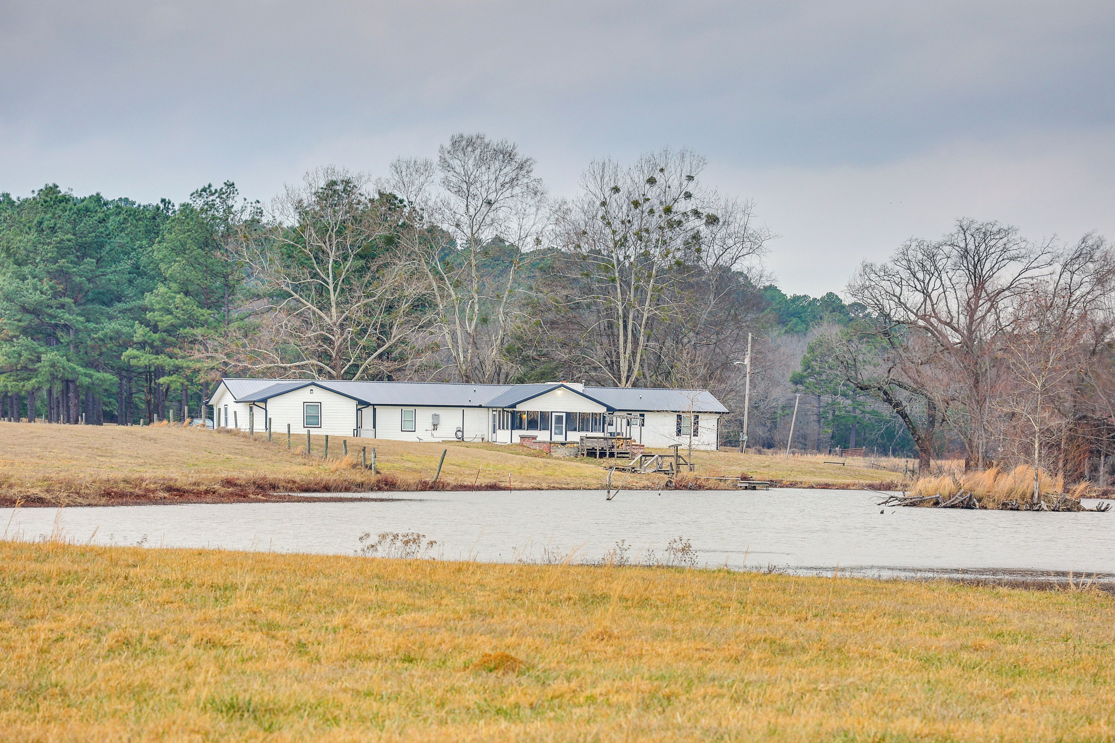 House (4 Bedrooms) | Front of property