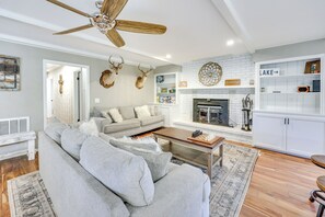 House (4 Bedrooms) | Interior