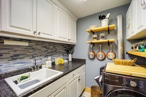 Apartment (1 Bedroom) | Interior