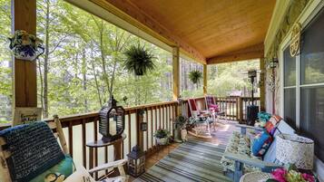 Apartment (1 Bedroom) | Interior