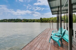 House (2 Bedrooms) | Interior - Waterfront Royal Home w/ Dock & Patio! (Royal)