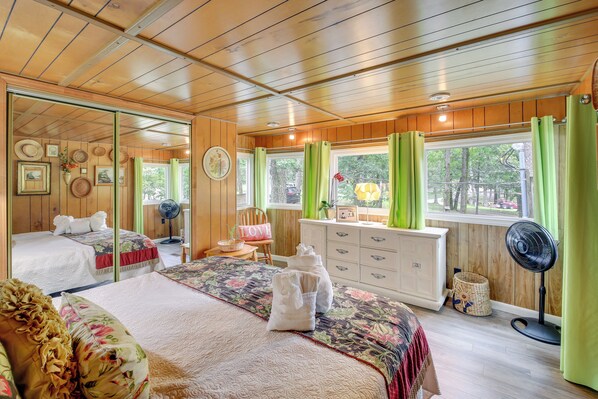 Interior - Waterfront Royal Home w/ Dock & Patio! (Royal)