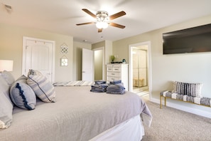 Interior - Chic Spring City Townhome on Watts Bar Lake! (Spring City)