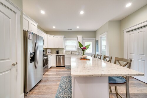 Chic Spring City Townhome on Watts Bar Lake!