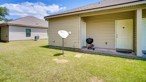 Exterior - Lake Charles Vacation Rental Near Lake & Downtown! (Lake Charles)