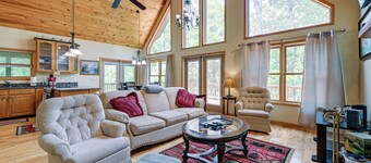 Marble Mountainside Escape w/ Wraparound Deck