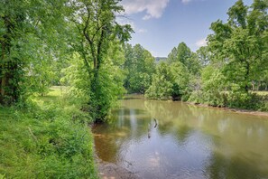 House (1 Bedroom) | Interior - Marble Mountainside Escape w/ Wraparound Deck (Marble)
