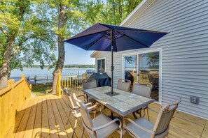 House (3 Bedrooms) | Interior - Waterfront Lodi Vacation Rental on Lake Wisconsin! (Lodi)