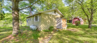 Riverfront Nature Getaway Near Downtown Pine City!